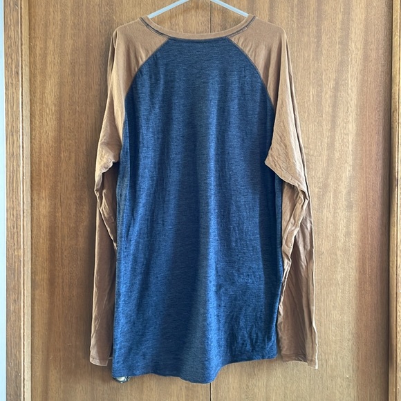 Two Tone Long Sleeve Shirt - Picture 2 of 4